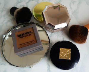 Read more about the article the setting powders that I’m currently using