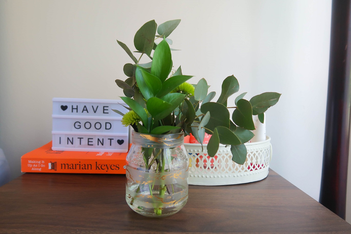 Read more about the article simple & cheap DIY vase