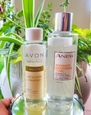 Read more about the article i bought 2 avon skincare products and here’s what i think…